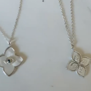 Necklaces with Pendant